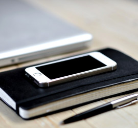 desk-602978_1280